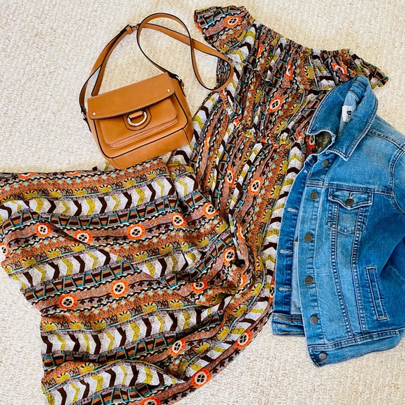 SUZY SHIER Tribal print off the shoulders dress. - Picture 4 of 11